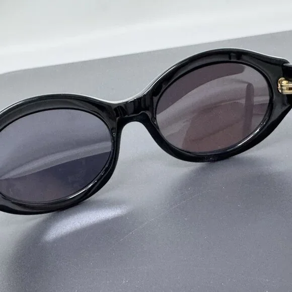 Fendi FS 173 Ebony Oval Black Vintage Side Gold Mesh Sunglasses Frame Only